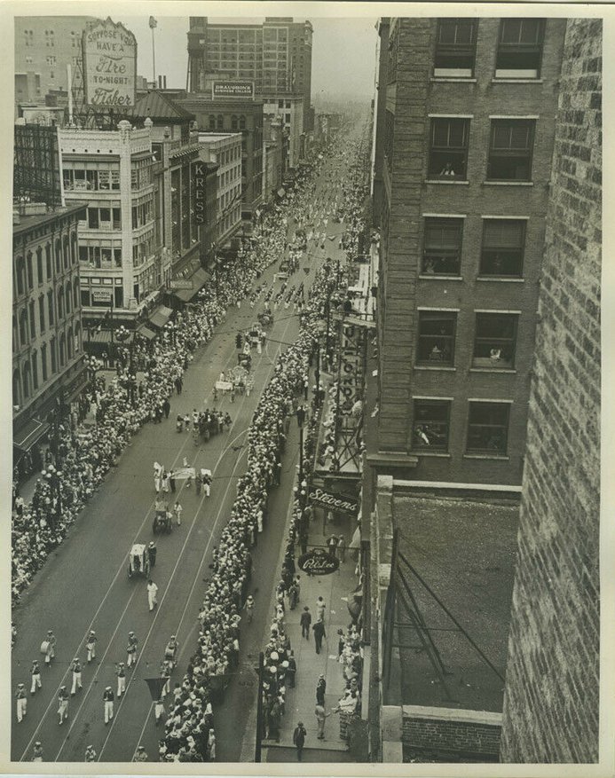 ChildrenParade1933-front.png