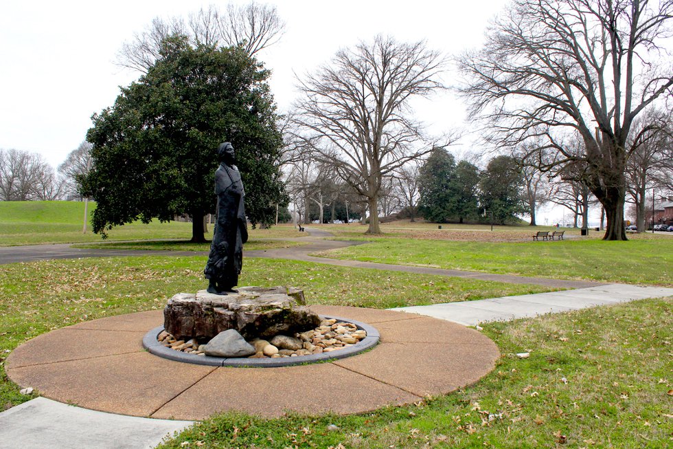 41 Chickasaw Mounds Legacies Statue 2.jpg