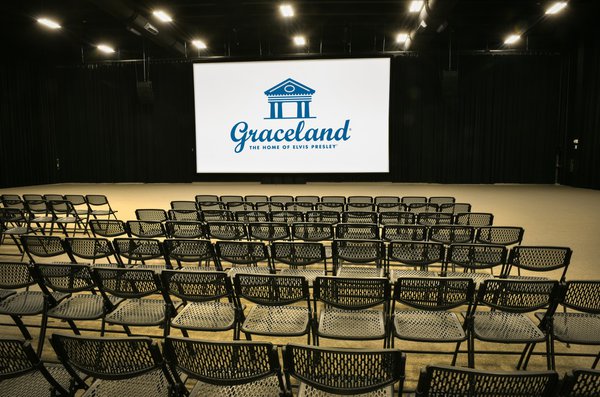 Graceland Soundstage.jpe
