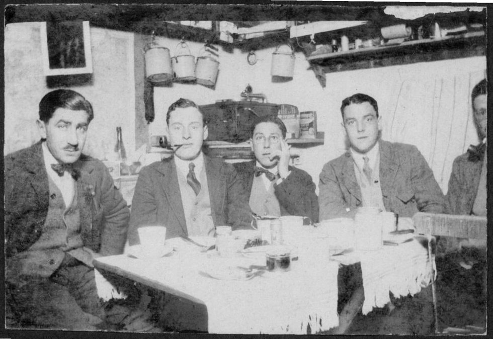 Hugo Dixon (fourth from left) during World War I