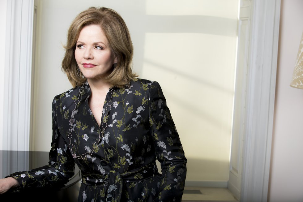 03 - Renee Fleming credit Scenario Two.jpg