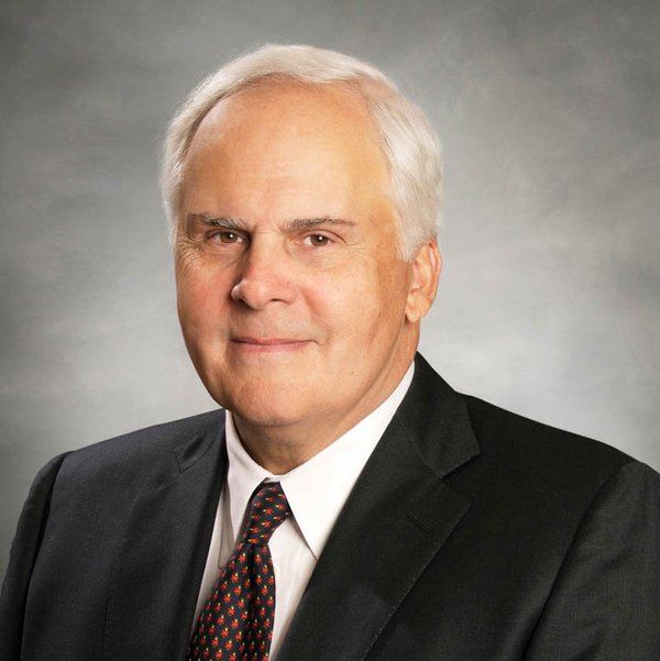 Frederick_W._Smith_chairman_president_and_chief_executive_officer_FedEx_Corporation.jpg